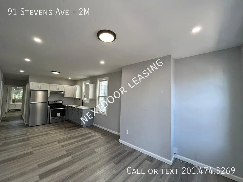 91 Stevens Ave — Photo 3