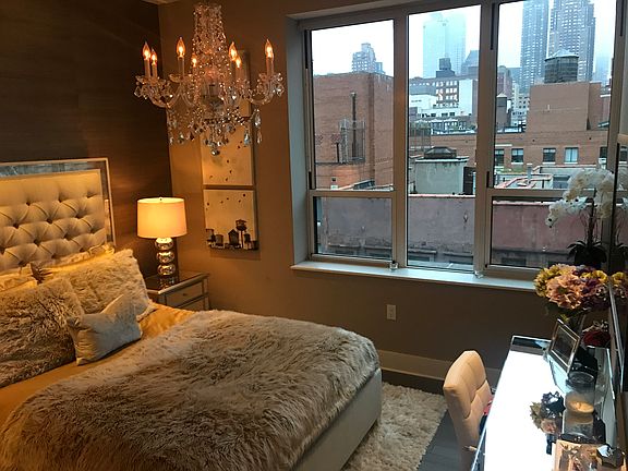 5th image of 416 W 52nd St #722
