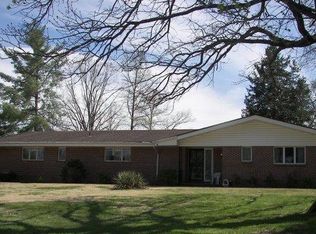 123 Stone Ridge Dr, Branson, MO 65616