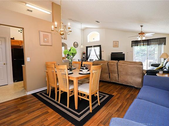 5th image of 8596 La Isla Dr