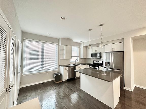 4th image of 602 Jefferson St #O