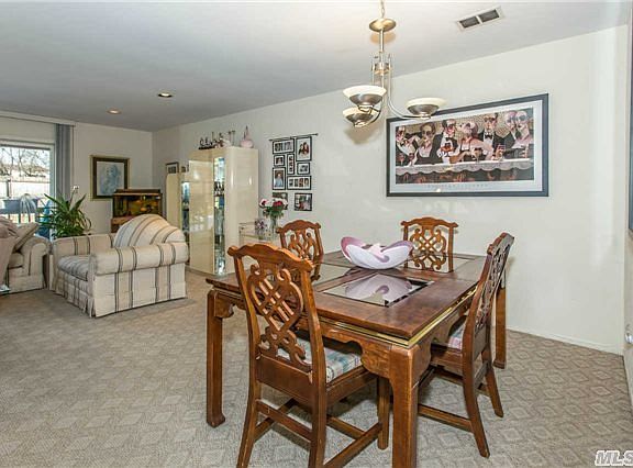 4th image of 153 Laurel Ln #153