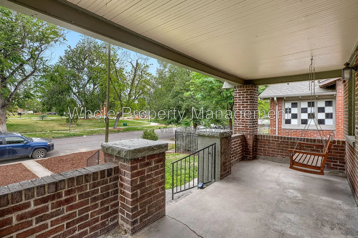 3 bed, 2.0 bath, 1886 sqft, $2,925 — Photo 3