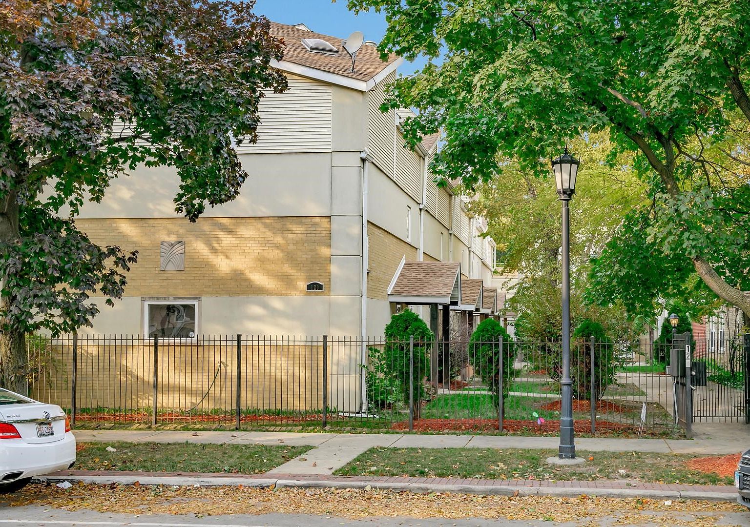 Retail To Rent Oak Lawn Commons 4101 W 95th Street 60453 Cbre Commercial