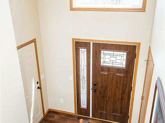 3rd image of 617 United Ave