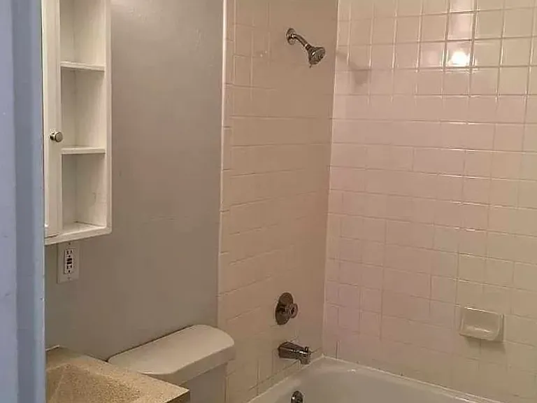 14460-14470 1/2 West Ave #8 — Photo 5