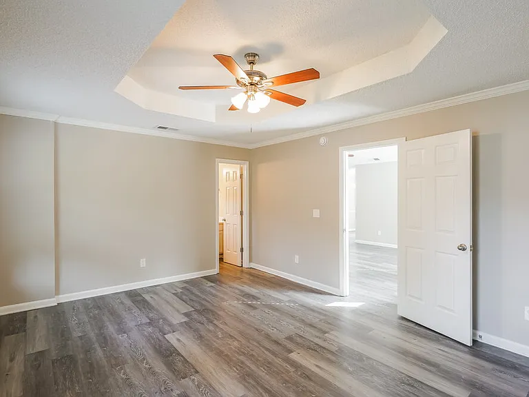 3944 Rock Creek Dr — Photo 8