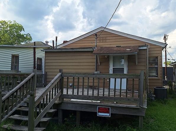 1011 Richards St, Savannah, GA 31415