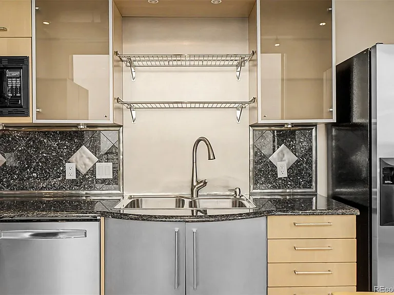 1401 Wewatta St #908 — Photo 19