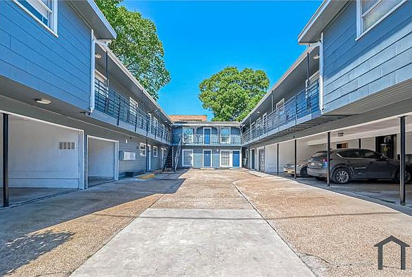 1st image of 2420 McDuffie St APT 1