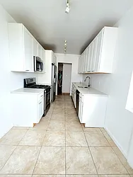 Rented by R New York