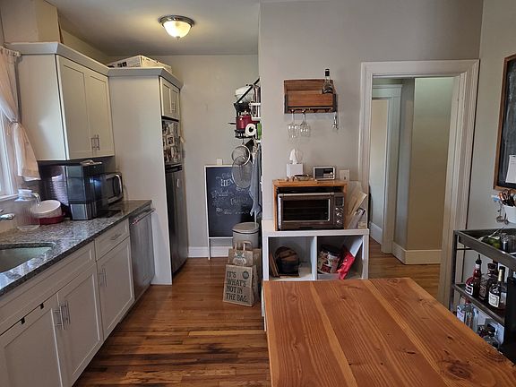 2nd image of 764-766 Mount Auburn St #2