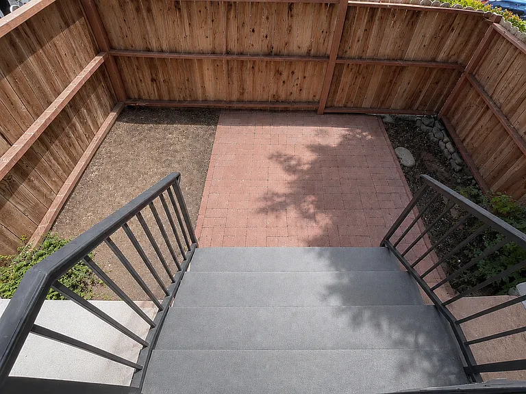 147 North Hamilton Drive — Photo 18