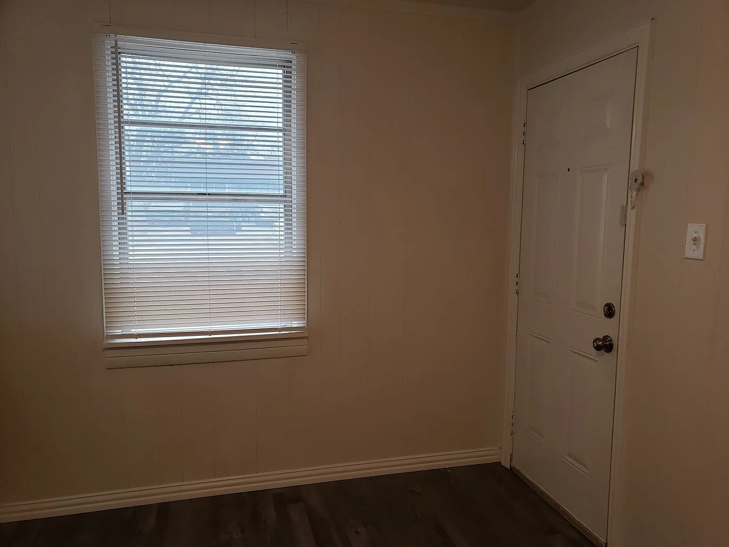 4256 Standish Rd — Photo 3
