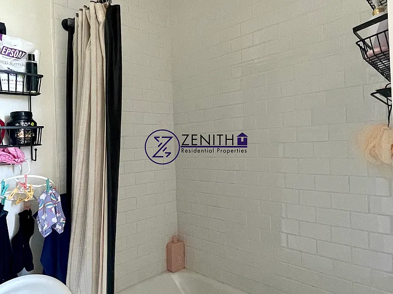 475 Dudley St #3 — Photo 10