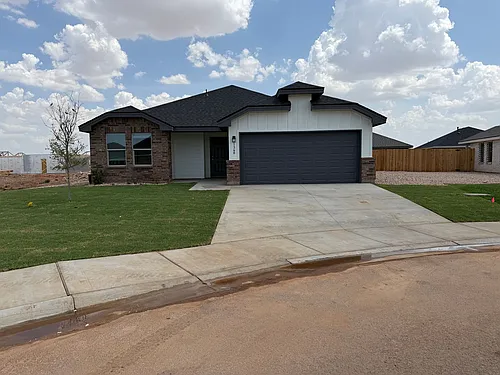 1340 Loess St Photo 1