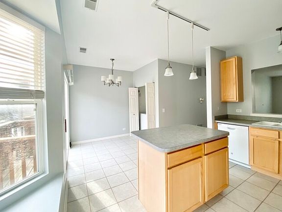 5th image of 1081 Chadwick Dr