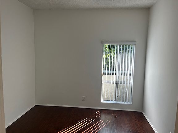 3rd image of 10905 Ohio Ave APT 206