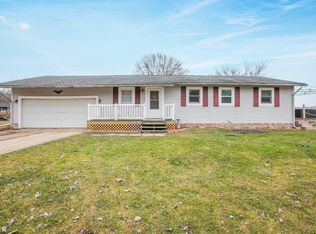 22308 Channel Ln, Edwardsburg, MI 49112