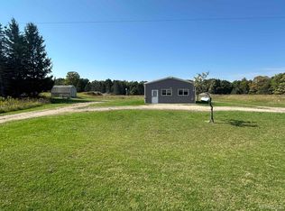4865 M 67, Chatham, MI 49816