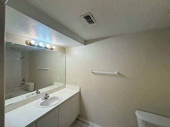 5th image of 13216 Villa Vista Dr APT 104
