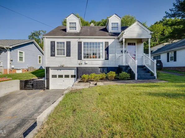 1347 Warpath Dr, Kingsport, TN 37664
