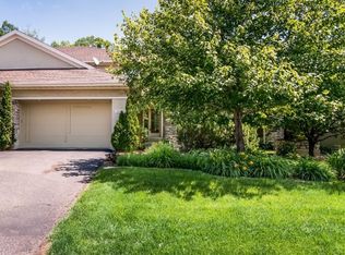 1460 Waterford Dr, Golden Valley, MN 55422
