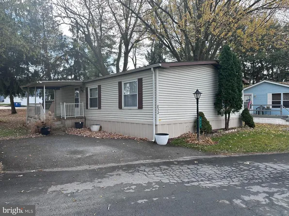 832 Gail Pl, Lancaster, PA 17601