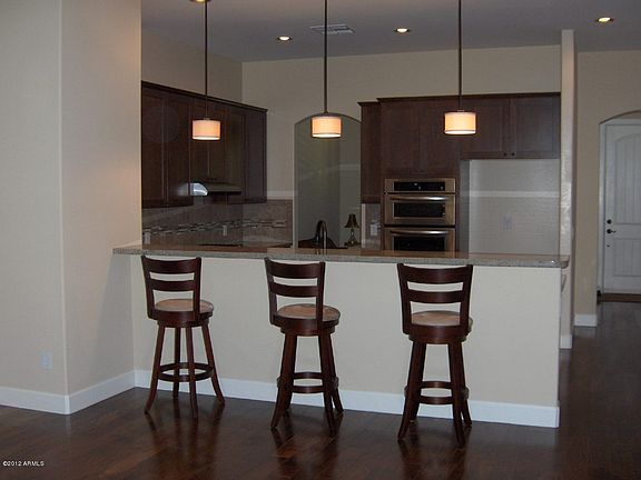 5th image of 320 W Herro Ln