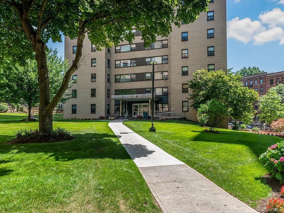 1st image of 6 Fordham Hill Oval #10F