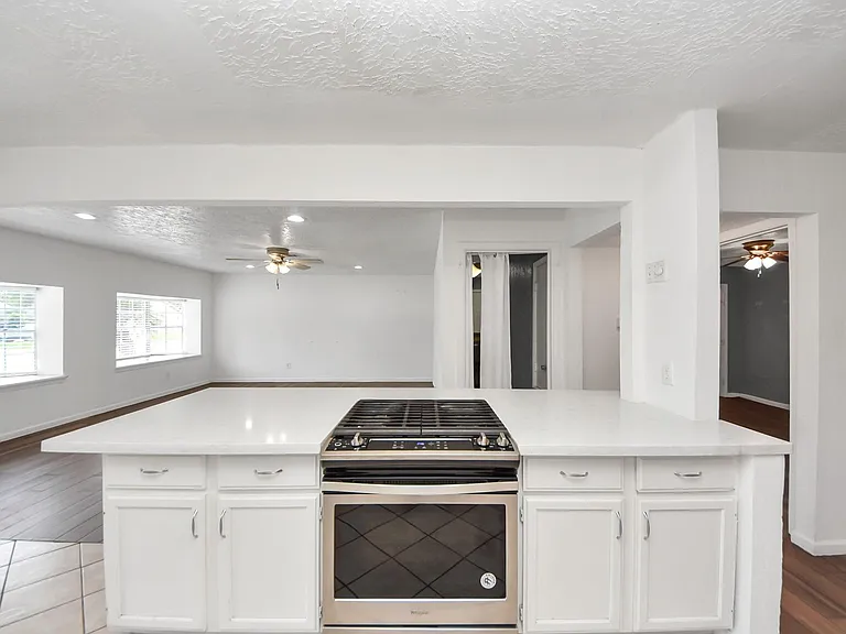 7414 Battlewood Dr — Photo 10