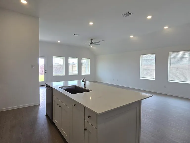 3008 Pintail Green Dr — Photo 6