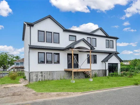 769 S 9th Street, Lindenhurst, NY 11757