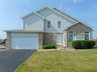 22967 Westwind Dr, Richton Park, IL 60471