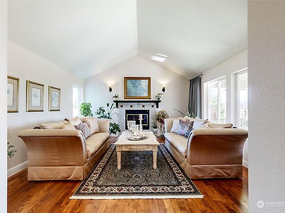 2nd image of 1725 Gray Lynn Drive