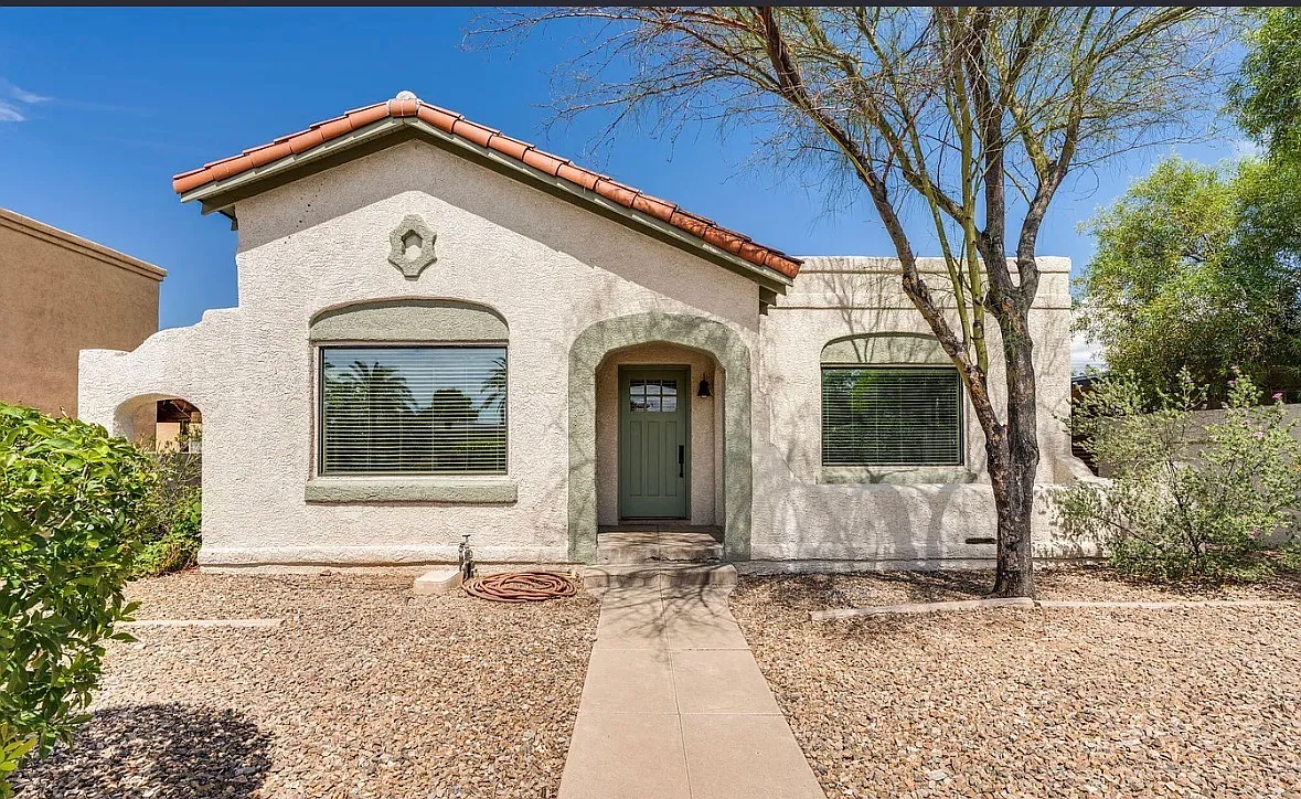 4 bed, 1496 sqft, $4,000 — Photo 2