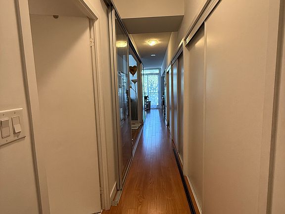 2nd image of 8 Telegram Mews #335