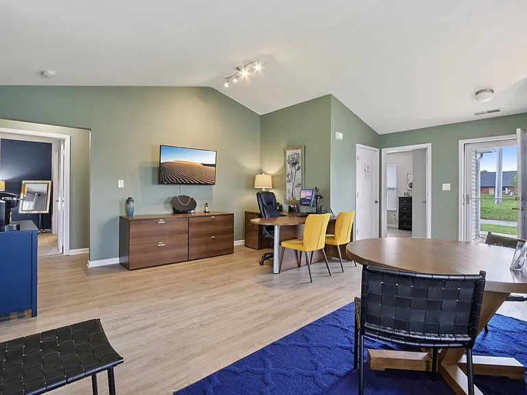 Broadway Village Apartments — Photo 45
