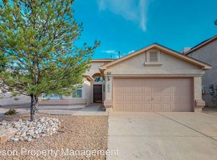 10420 Calle Hermosa Ct NW, Albuquerque, NM 87114