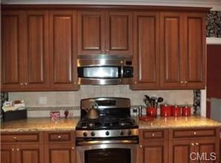 81 Suzie Dr, Newtown, CT 06470