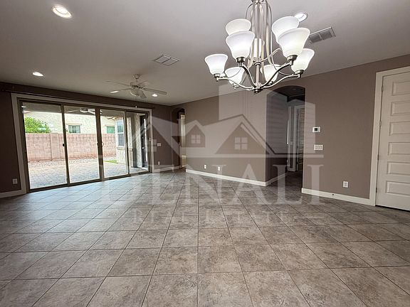 4th image of 244 E Prescott Dr