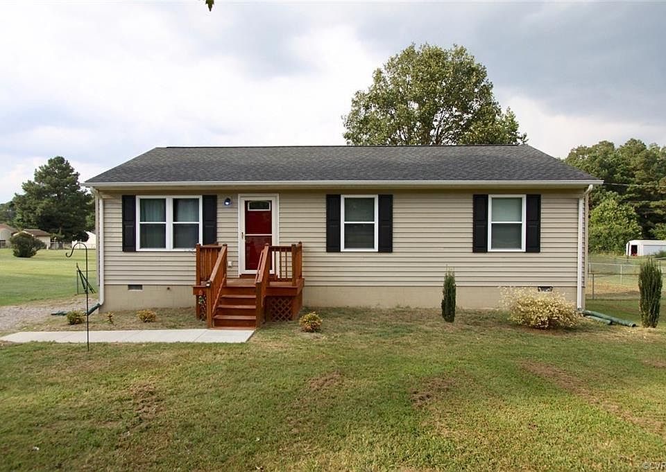 1st image of 21112 Leonard Dr