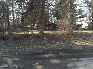 15208 Linden Rd, Linden, MI 48451