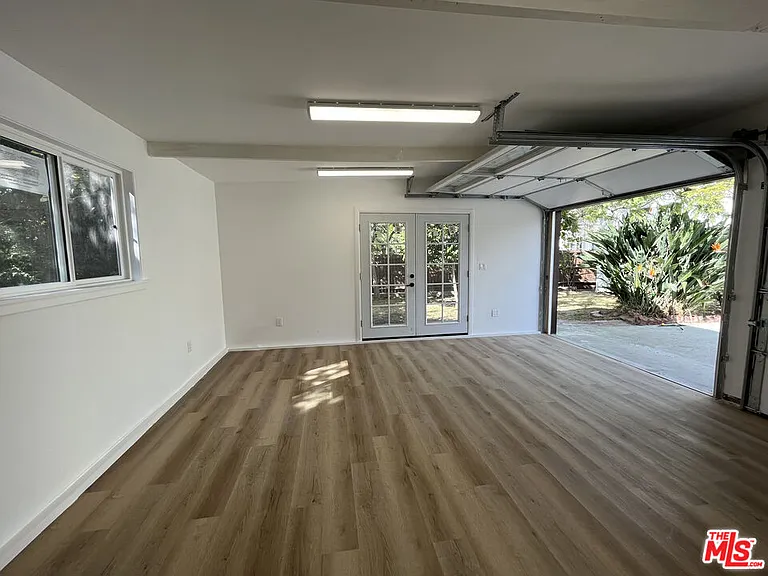 2335 Prosser Ave — Photo 13