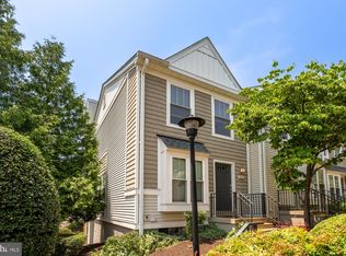 3831 9th Rd S, Arlington, VA 22204