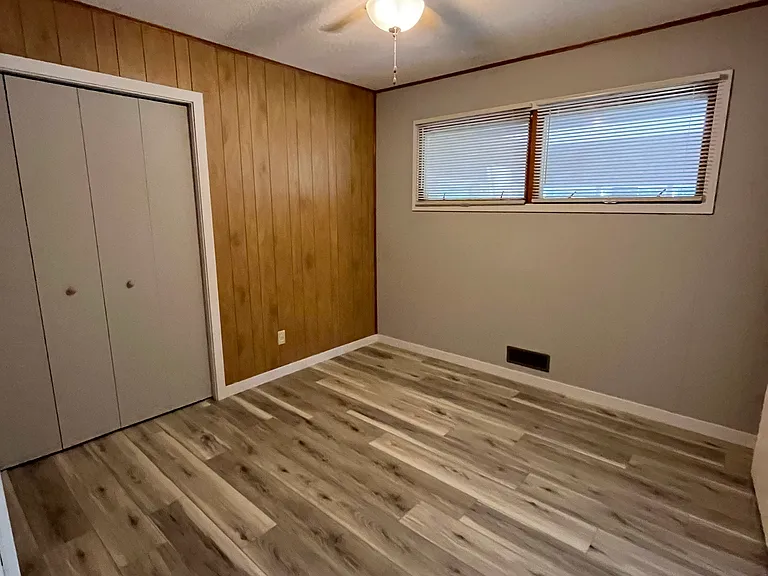 10441 York Ave S — Photo 12