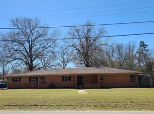 2710 Littleton Rd, Kilgore, TX 75662