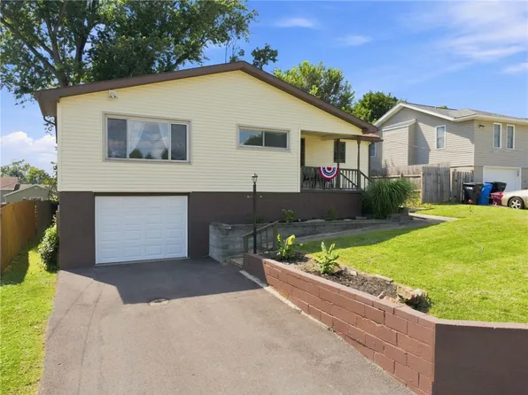 2118 Leo St, North Huntingdon, PA 15642