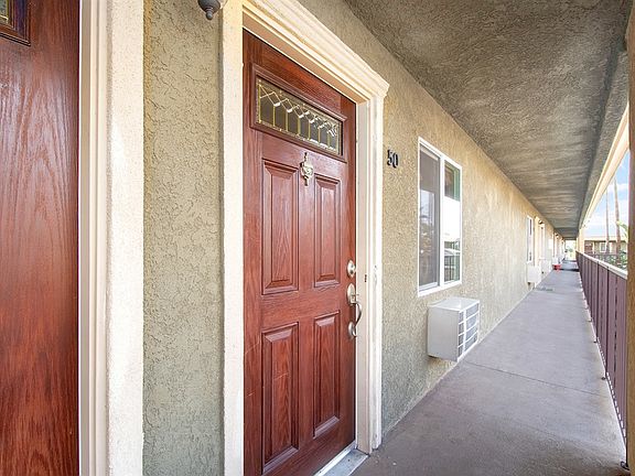 2nd image of 800 N Mollison Ave Unit 50