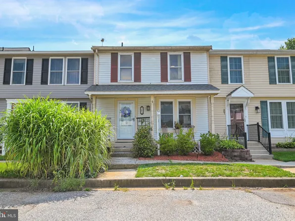 303 Saint Andrews Ln, Westminster, MD 21158